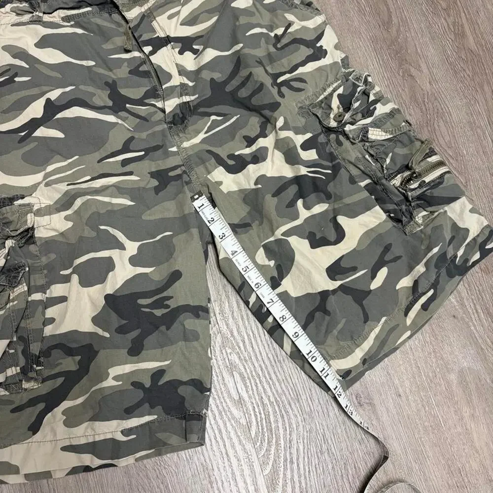 Vintage camo cargo shorts camouflage